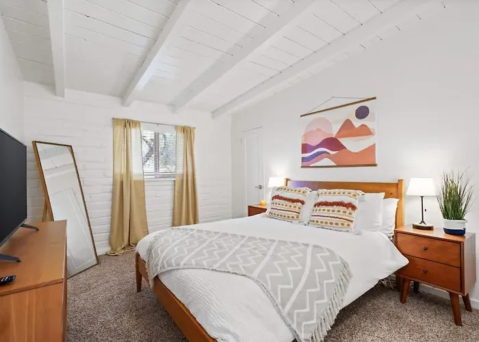 Spacious Family Getaway-pet Friendly Holiday home