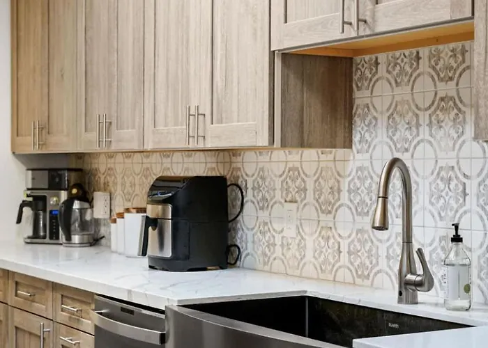 Spacious Family Getaway-pet Friendly