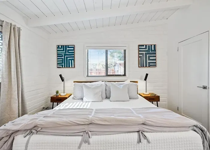 Spacious Family Getaway-pet Friendly Tucson
