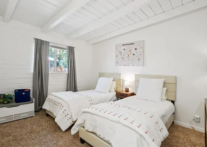 Spacious Family Getaway-pet Friendly * Tucson