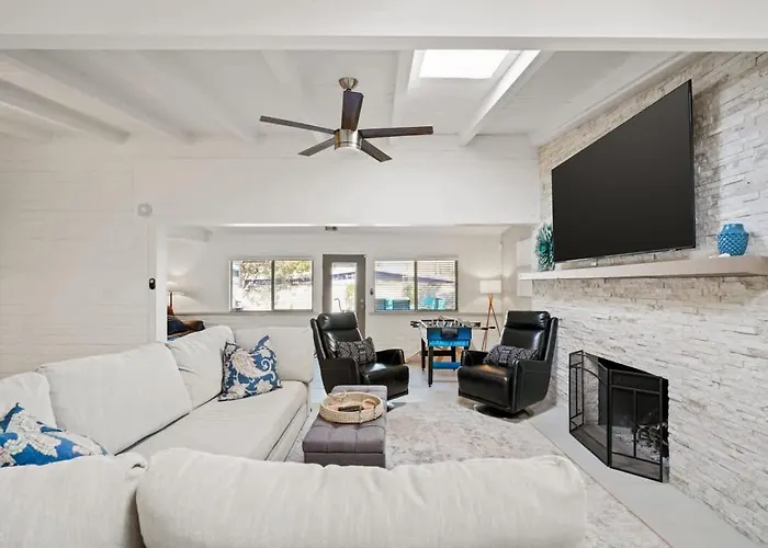 Spacious Family Getaway-pet Friendly *